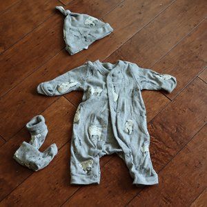Old Navy Polar Bear Gray White Set Onesie 0-3 M